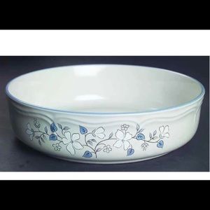 Vintage Covington Stoneware 9" Serving
Bowl by Avondale Made In Japan